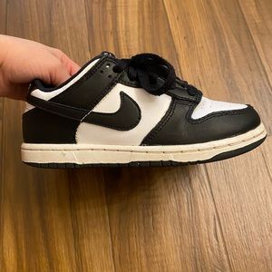 Kids Nike Dunks Black and White “Pandas”